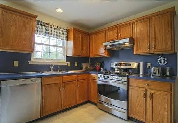 5th image of 3215 Melanie Ct