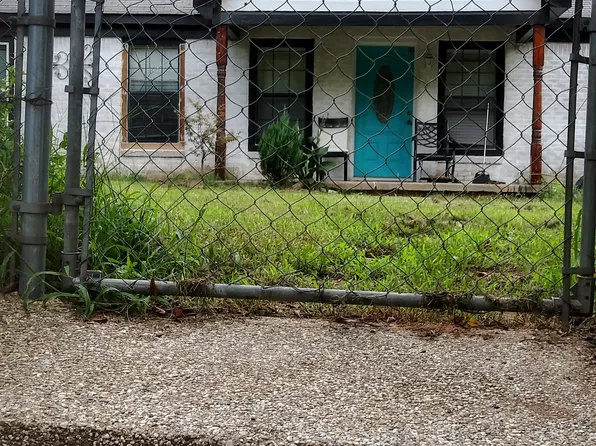 2106 N Carlyle Ave, Tyler, TX 75702