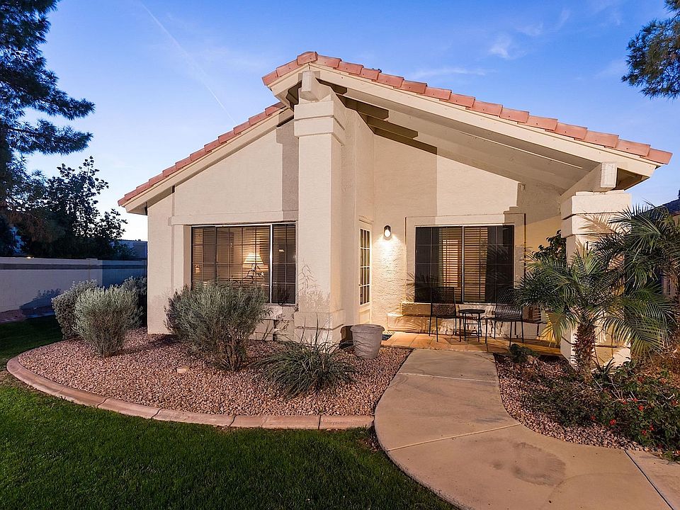 1st image of 1120 N Val Vista Dr Unit 132