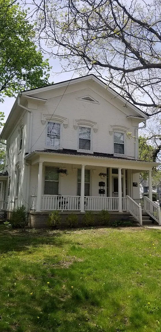 625 Spring St photo 1