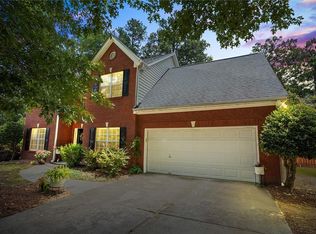 2585 Cascade Ive Ct, Buford, GA 30519
