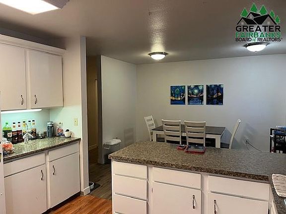 4th image of 1407 Hampstead Ave