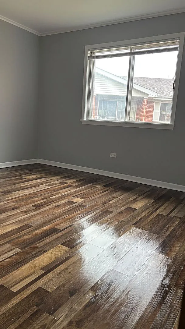 Oak Trails Apartment — Photo 2