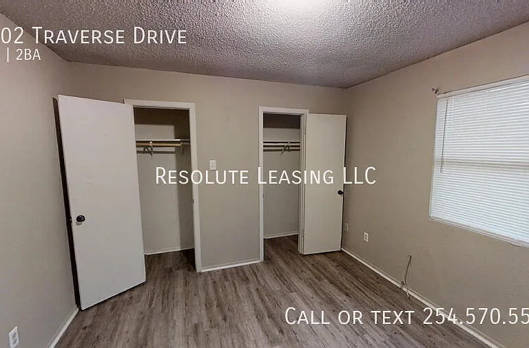 2302 Traverse Dr — Photo 16