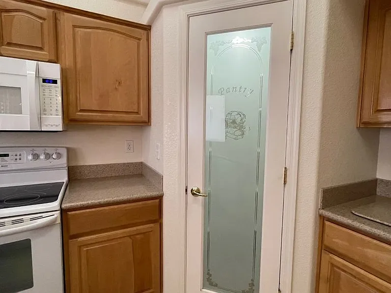 3610 Breakwater Dr — Photo 16