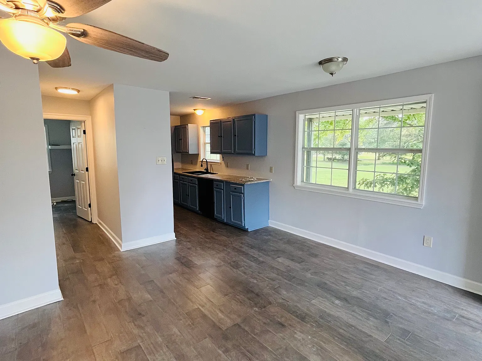 3 bed, 1600 sqft, $1,650 — Photo 4