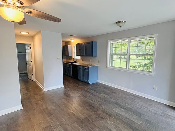4th image of 5177 Pecan Point Ln