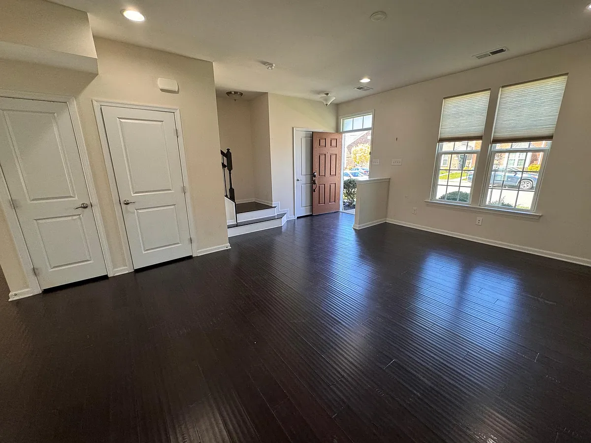 Building Photo - 11313 Sadler Walk Ln