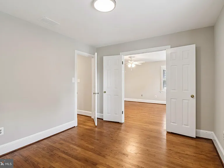 7518 Old Dominion Dr — Photo 40