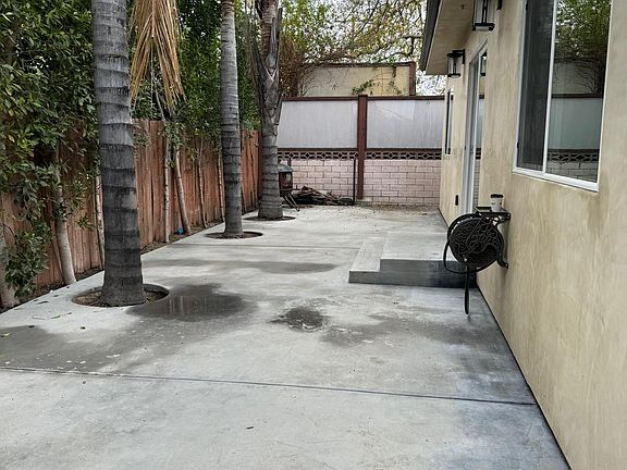 4th image of 5726 Cartwright Ave