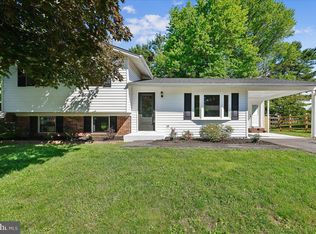 24321 Log House Rd, Gaithersburg, MD 20882