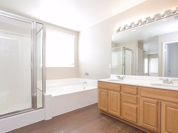 4th image of 45658 Caledonia Ct