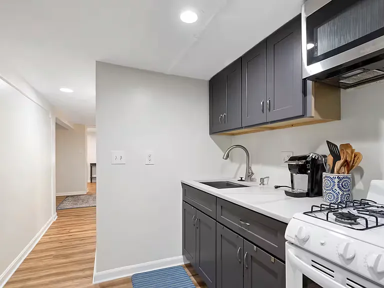 1324 Randolph St NE — Photo 3