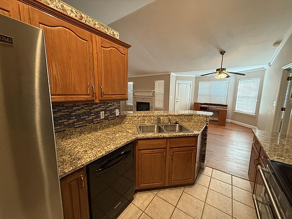 4th image of 253 Fyke Dr