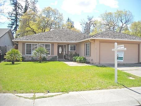 1st image of 940 Katherine Way