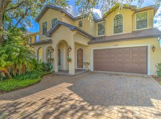 5330 Sagecrest Dr, Lithia, FL 33547