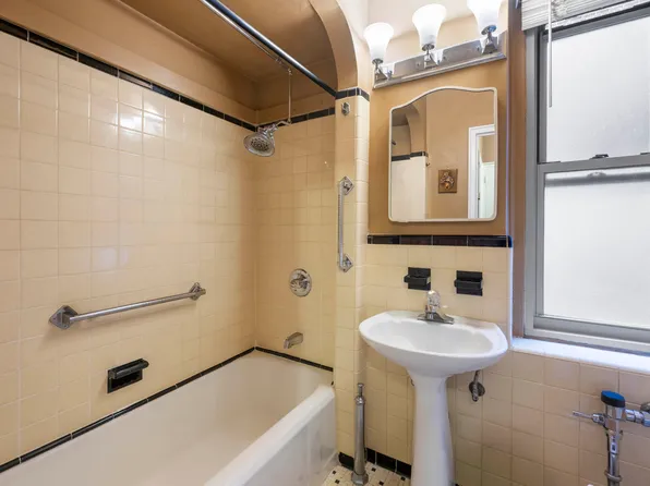 4445 Post Road image 14 of 14