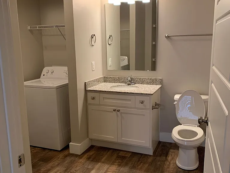 Steeplechase Apartments — Photo 18