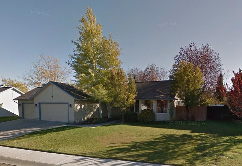 Three Car Garage