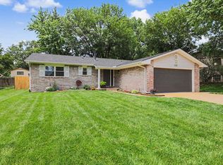 1235 N Sunset Dr, Wichita, KS 67212