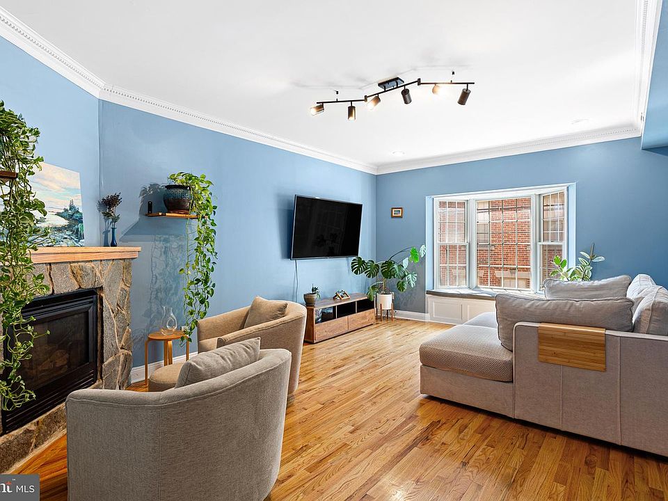 1st image of 811 Kater St