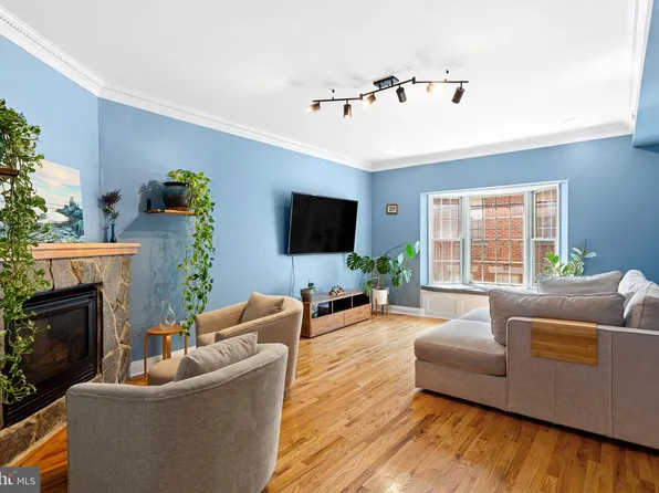 811 Kater St, Philadelphia, PA 19147