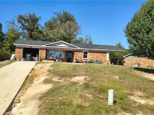 902 Emory Ct, Fayetteville, NC 28311