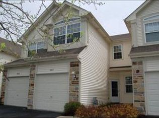 8017 Sierra Woods Ln, Carpentersville, IL