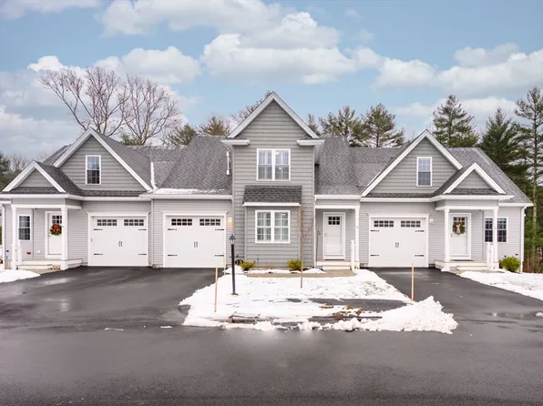 13 Santana Way #13, Carver, MA 02330