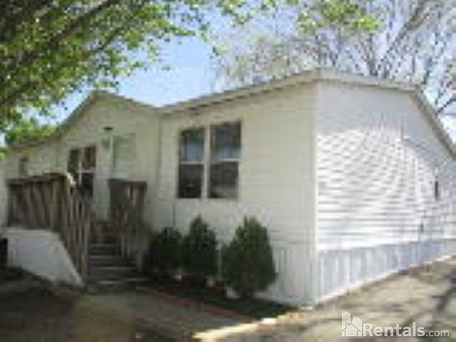 1st image of 1300 Leafwood Dr