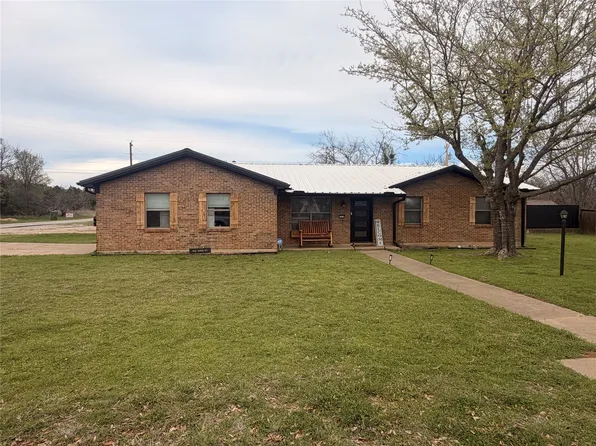 200 NW 33rd St, Mineral Wells, TX 76067