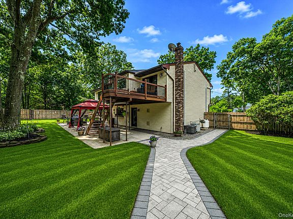 5th image of 411 Robinson Avenue