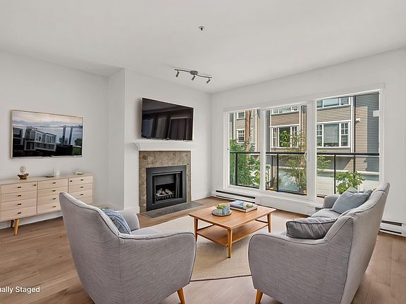2nd image of 833 W 16th Ave #204
