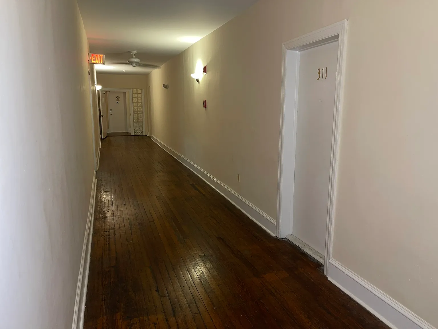 2 bed, 710 sqft, $2,700 — Photo 4