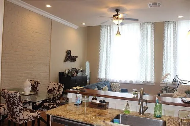 Building Photo - 216 Chartres St #2B