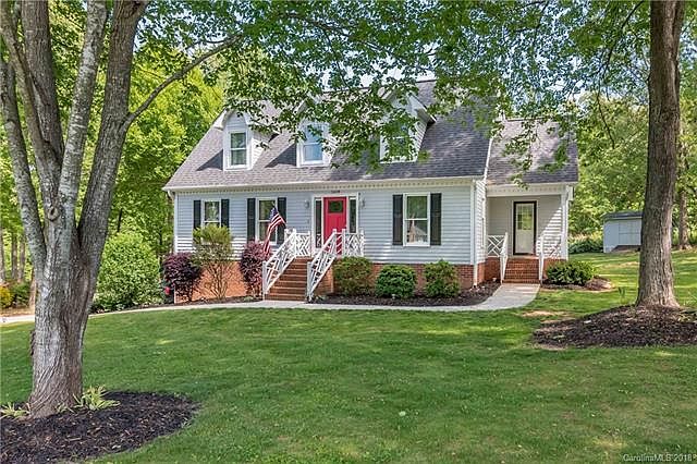 1st image of 2409 Sugar Ln