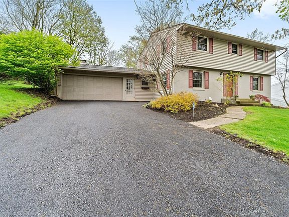 3rd image of 3724 Highview Dr