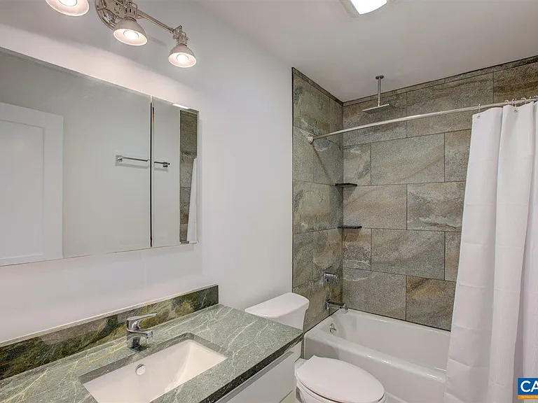 620 Belmont Ave — Photo 9