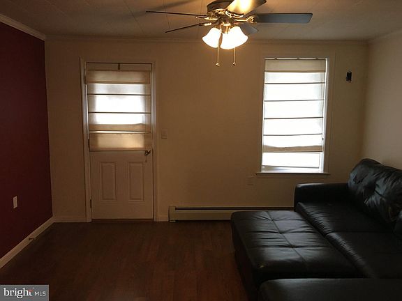 5th image of 623 Pine Hill St