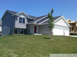 1103 Tikalsky St SE, New Prague, MN 56071