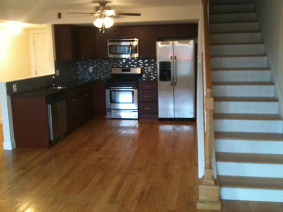 2nd image of 1521B Poplar St Floor 3