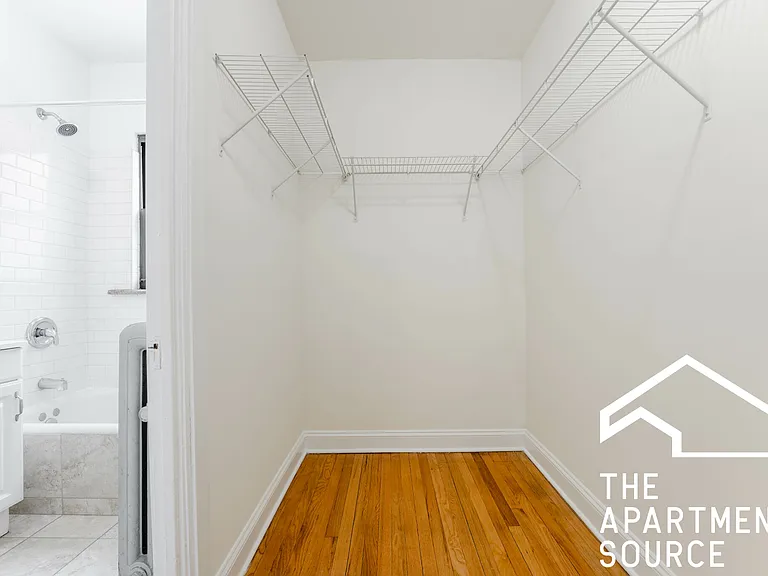 2649 N Spaulding Ave #2W — Photo 9