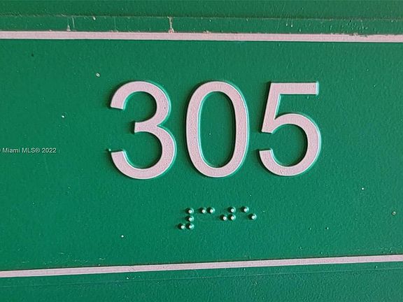 3rd image of 271 SW Palm Dr APT 305