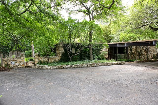 1st image of 2616 Marlandwood Cir