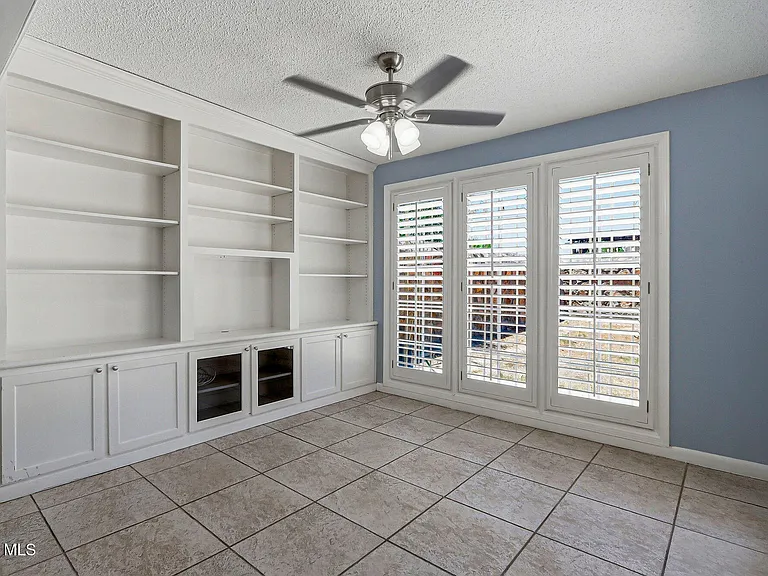 6141 Sierra Valle Ln — Photo 24