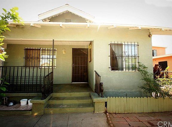 4th image of 1046 E 52nd St