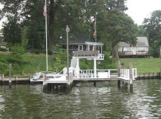 1906 Cedar Rd, Pasadena, MD 21122