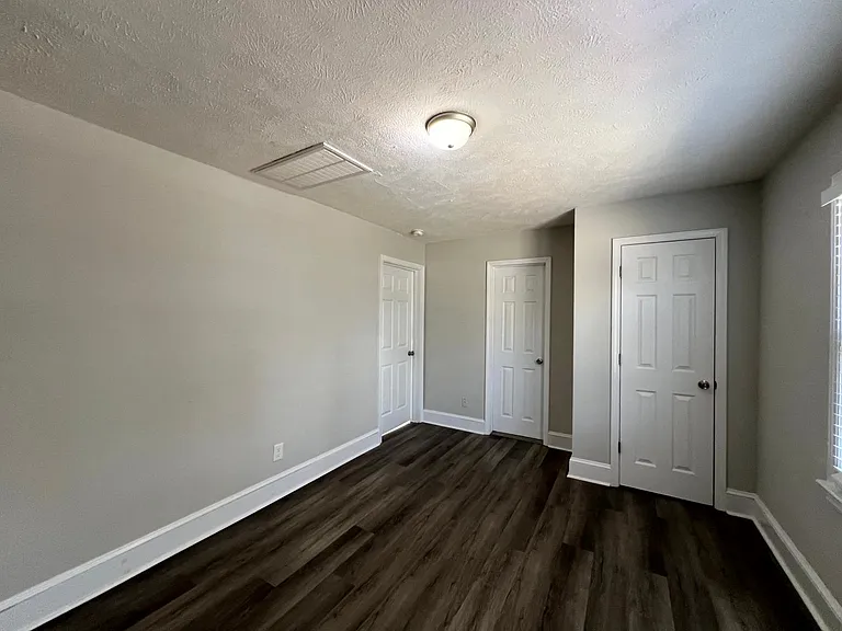 222D Woodrow St — Photo 3
