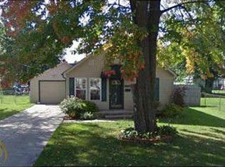 21646 Rosedale St, Saint Clair Shores, MI 48080