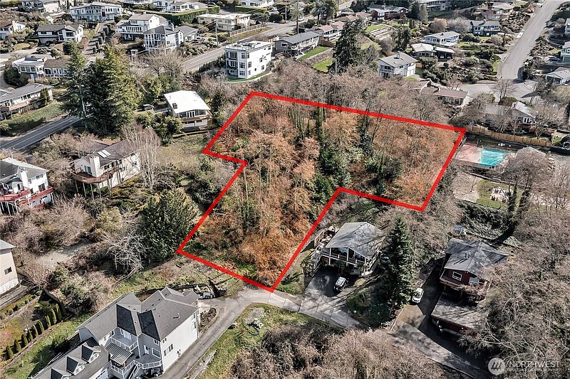 3rd image of 29500 2nd Avenue SW